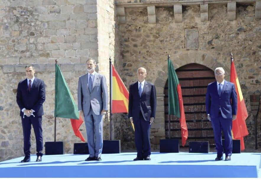 Rei de Espanha e presidente de Portugal em Elvas na abertura de fronteiras