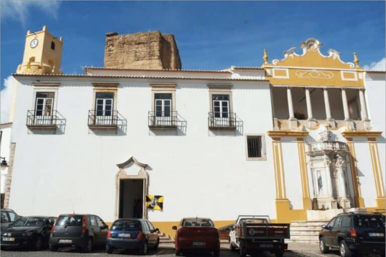 Polos da Biblioteca em Moura reabrem a 22