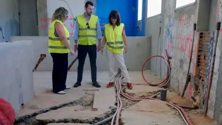 Município de São Brás de Alportel financia obras no C. T.E. da Escola José Belchior Viegas