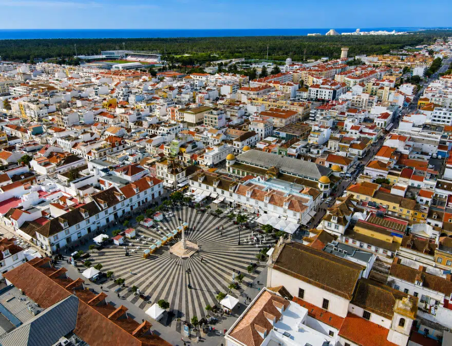 Vila Real de Santo António instala pilaretes hidráulicos no centro histórico